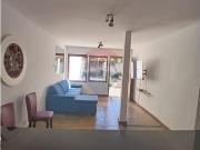 90 Área Útil Casa Alugar, 2 Dormitórios localizado em...