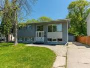 90 Cortez Bay, Winnipeg, MB, R3K 0J1 house for sale Listing.