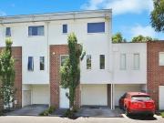 9/134 Croydon Road, Croydon