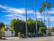 913 S Bundy Dr, Los Angeles, CA 90049
