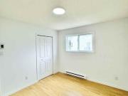914 Desaulniers Studio Apartment for Rent at 914 Rue...