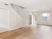 914 Elizabeth Street, Zetland NSW 2017 Terrace For Rent...
