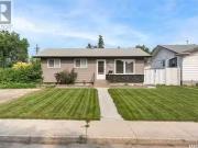 920 N Avenue S, Saskatoon, SK, S7M 2P4 house for sale Listi.
