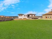 922 m² Land available in Eagle Canyon Golf Estate