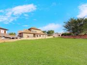 922 m² Land available in Eagle Canyon Golf Estate