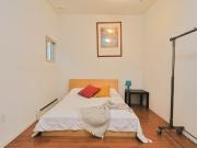 923 E Broadway, Vancouver Has an Apartment