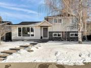 928 Lake Twintree Crescent Se, Calgary, AB, T2J 2W3...