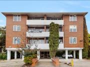 Stylish 1 Bedroom Apartment in Prime Toorak Location