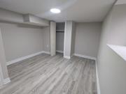 93 Nelson Street W #LOWER