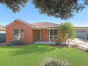 943 Calimo Street, North Albury, NSW 2640