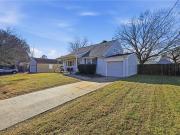 945 Redwood Cir, Virginia Beach, VA 23464