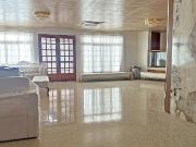 946 m² Newly Renovated Family Home For Sale in La Vista...