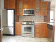949 Bronson ave 3 bedrooms House – Available May 2025 !