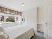 950,000 | 9 The Court, Donnybrook Castle, Donnybrook,...