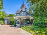 957 Beach Boulevard, Hamilton, ON, L8H 6Z7 Luxury House...