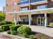 95 Paisley Boulevard West 1 Bedroom Apartment for Rent...