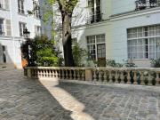 95m² sur belle cour pavée