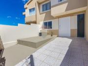 96 Área Útil Sobrado Alugar, 3 Dormitórios localizado em...