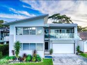 Sea Breezes & Ocean Views!