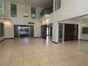 980 sqm Lot with Newly Renovated 4 Bedrooms in Urdaneta...