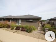 99 Cocoparra Crescent, Crace, ACT 2911