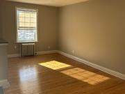 9 207 Charlotte Street Ottawa, ON K1N8K8