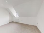 9 Beaconsfield Road, London, N11 2 bed flat to rent...
