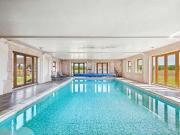 9 bed house for sale
