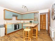 9 bed house for sale