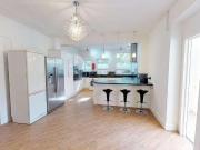 9 bed house for sale