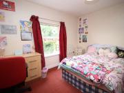 9 bed Mid Terraced House to rent in Leeds West...