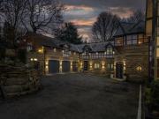 9 Bedroom Detached House For Rent In Leeds, West Yorkshire