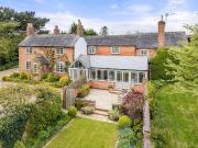 9 bedroom detached house for sale