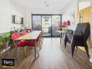 9 Bedroom Terraced House