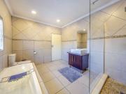 9 Bedroom House in Lynnwood Glen