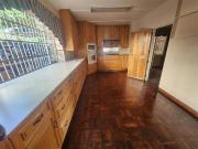 9 Bedroom House in Muckleneuk