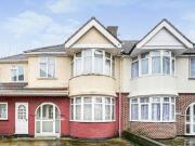 9 Bedroom House Of Multiple Occupation For Sale In London 9 Bedroom House Of Multiple Occupation For Sale In London