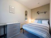 9 bedroom house of multiple occupation to rent