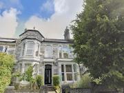 9 bedroom house to rent