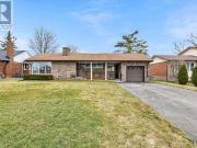 9 Caithness Drive, Welland Prince Charles, ON, L3C 4Z3...