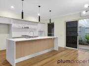 9 Central Avenue, Mount Ommaney, QLD 4074