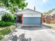 9 Eastman Crescent, Newmarket, ON, L3Y 5T9 house for...