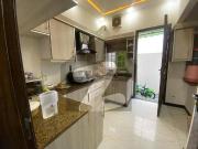 9 Marla Double Storey Slitely Used Luxery Corner House...