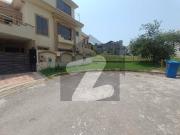 9 Marla House + 5 MARLA EXTRA LAND Overseas Enclave...