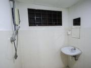 9 Mins Walk to MRT Surian *Female Unit* Medium Room with...