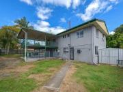 9 Penrock Parade, Labrador, QLD 4215
