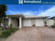 9 Seabeach Street, Sandy Beach House for rent Listed by...