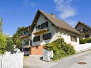 9 Zimmer Haus mit zwei Wohneinheiten Balkon und großem...