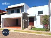 A04 CASA EN RENTA FRACCIONAMIENTO RESIDENCIAL ZAVALETA...