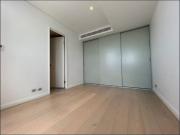 3 layers Penthouse, with 3 beds 2 baths 2 car parking...